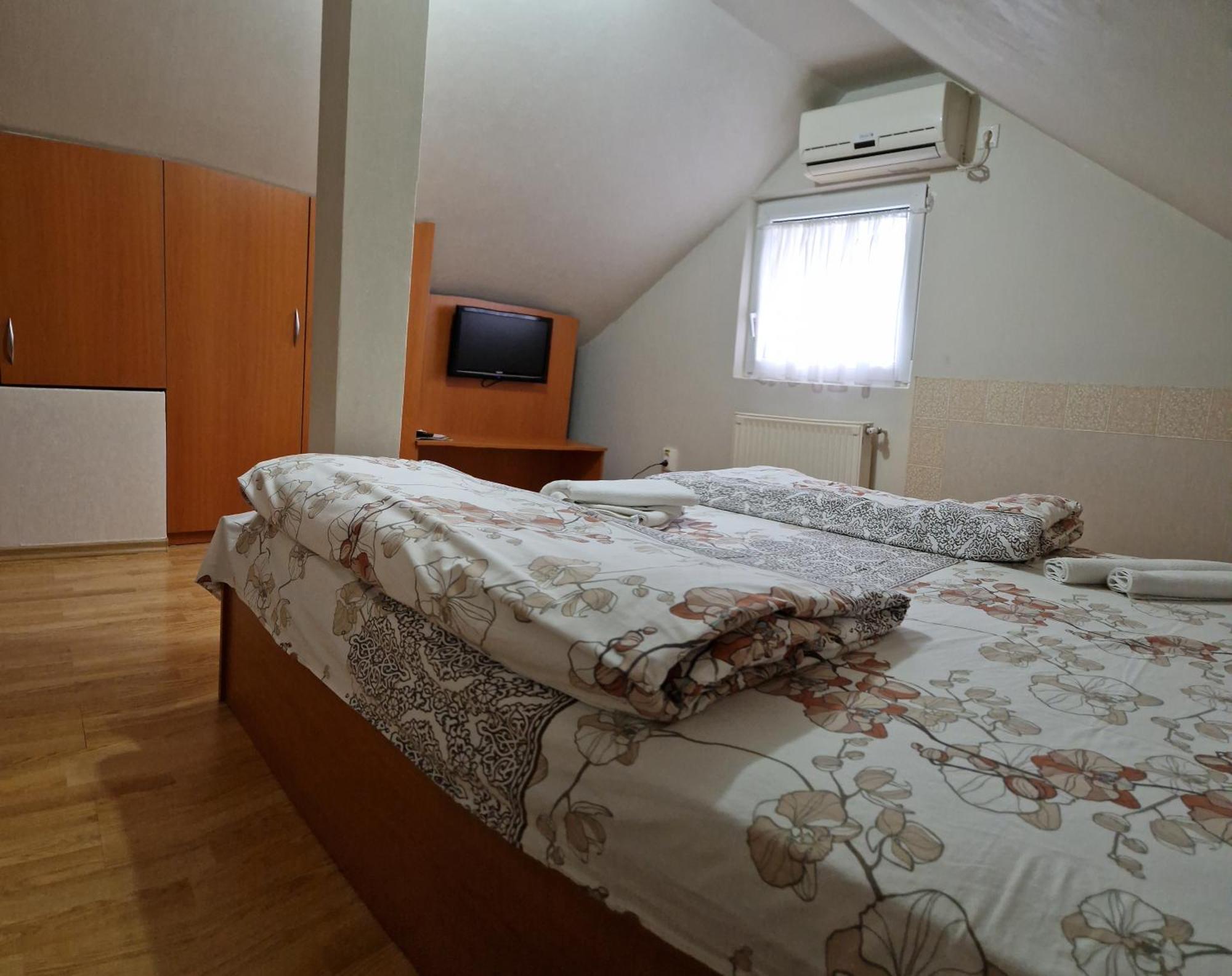 Pensiunea Veronica Băile Felix Kamer foto